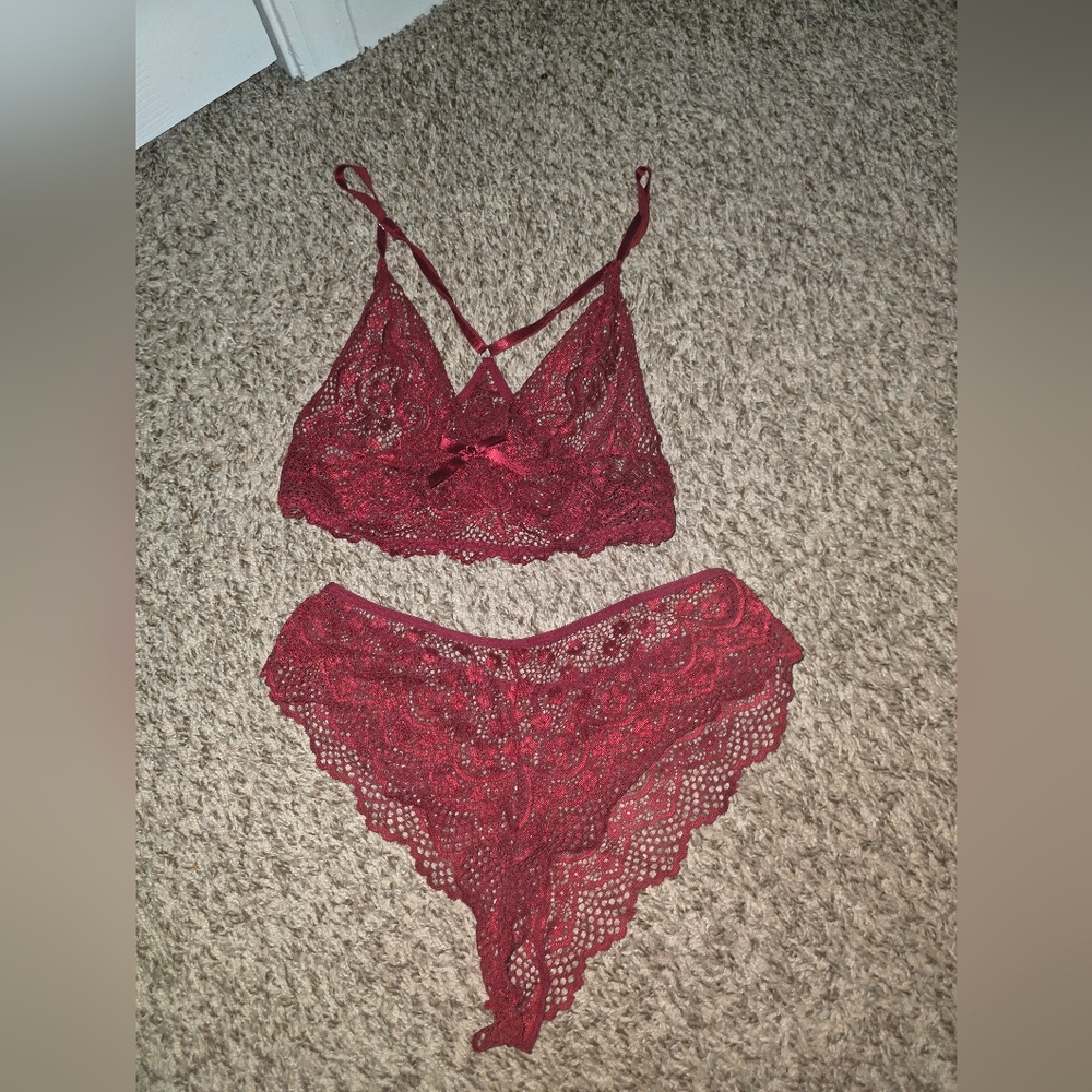 Lace Bralette & Bikini Panty Set - Wine Red
